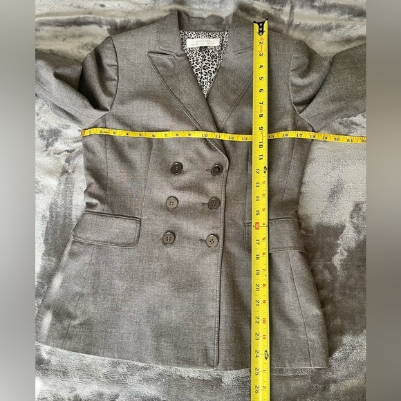 Tahari Arthur Levine Double Breasted Blazer Size 4 Grey Lightweight Career Work - Picture 5 of 12